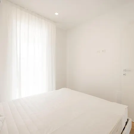 Wave Island Sange C4 * リド・ディ・イエゾロ